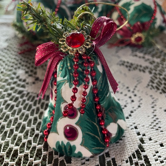 Bejeweled Christmas Ornaments. Fabric with faux jewels, beads and greenery. 15 - Picture 4 of 11